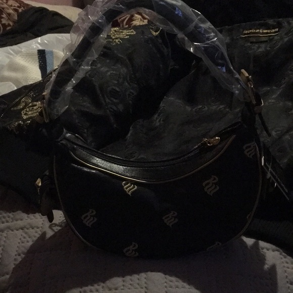 Brand new and Legit! Black and gold classy,sexy,and I got a BIG SURPRISE, Too - Picture 3 of 15